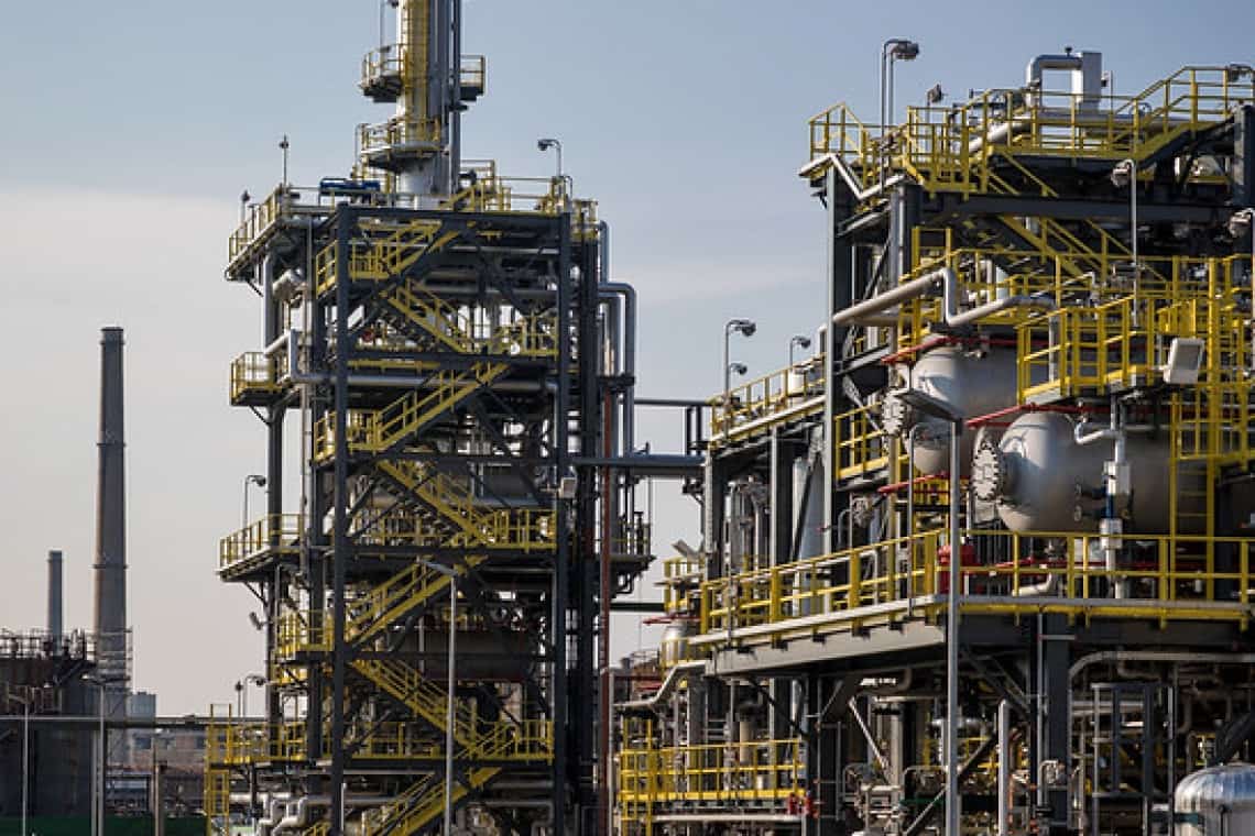 Unul dintre răniții în incendiul de la Rafinăria Petrobrazi a murit. Anunțul făcut de OMV Petrom