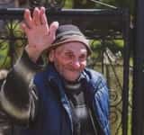 O poveste de viață: Veteranul de război Ioan Loghin a împlinit 102 ani, este aproape orb și își îngrijește soția în vârstă de 95 de ani!