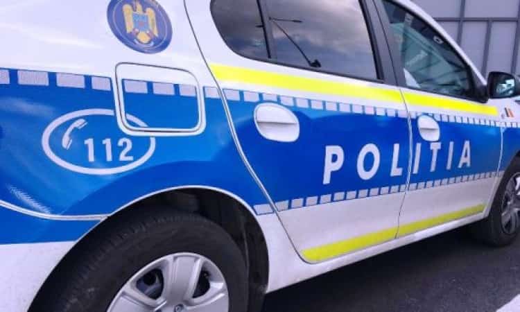 Oprit în trafic, un șofer le-a prezentat polițiștilor prahoveni fotografii cu documentele altei persoane! S-a ales cu dosar penal pentru fals de identitate și conducere fără permis