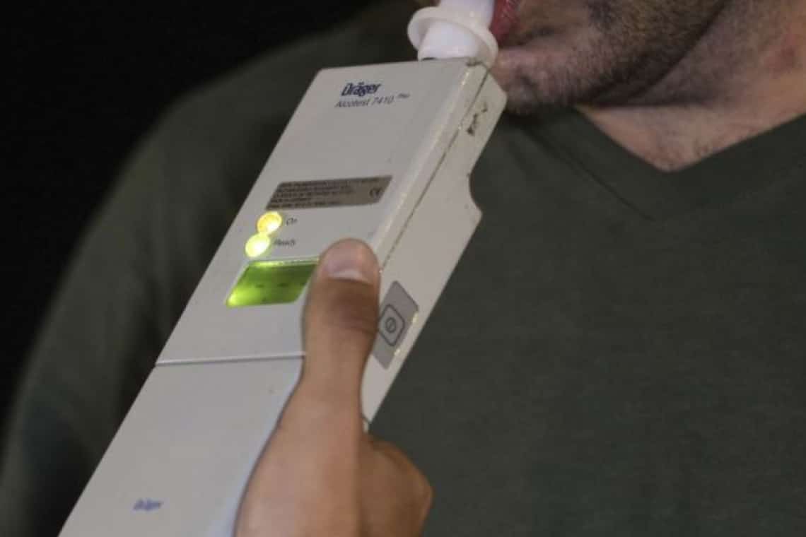 Alt bețiv fără permis și cu mania vitezei - prins la volan de polițiștii ploieșteni