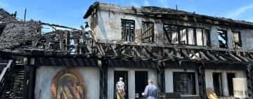 Starețul Mănăstirii Turnu, apel către credincioșii care doresc să vină în ajutor pentru refacerea clădirii chiliilor distruse de incendiu