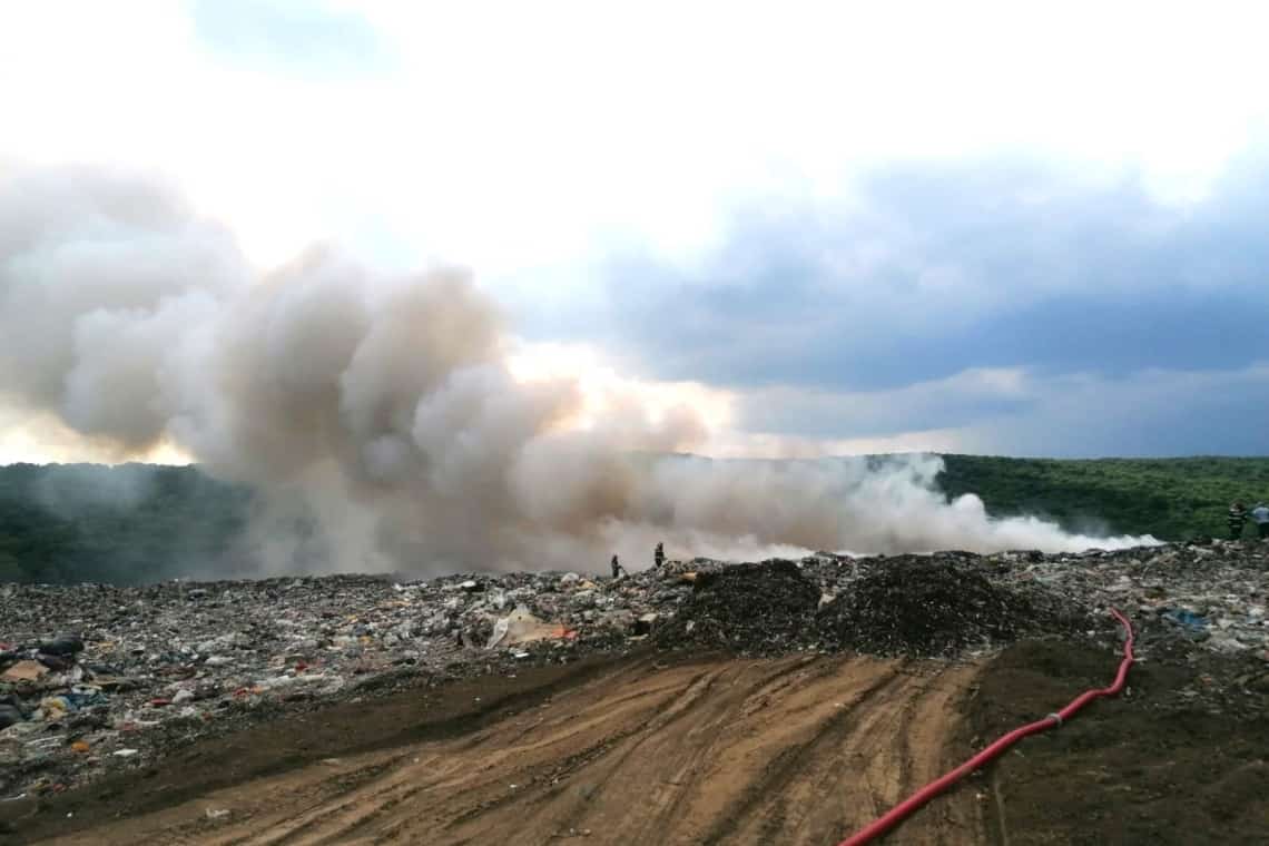 Incendiu la groapa de gunoi de la Boldești-Scăeni