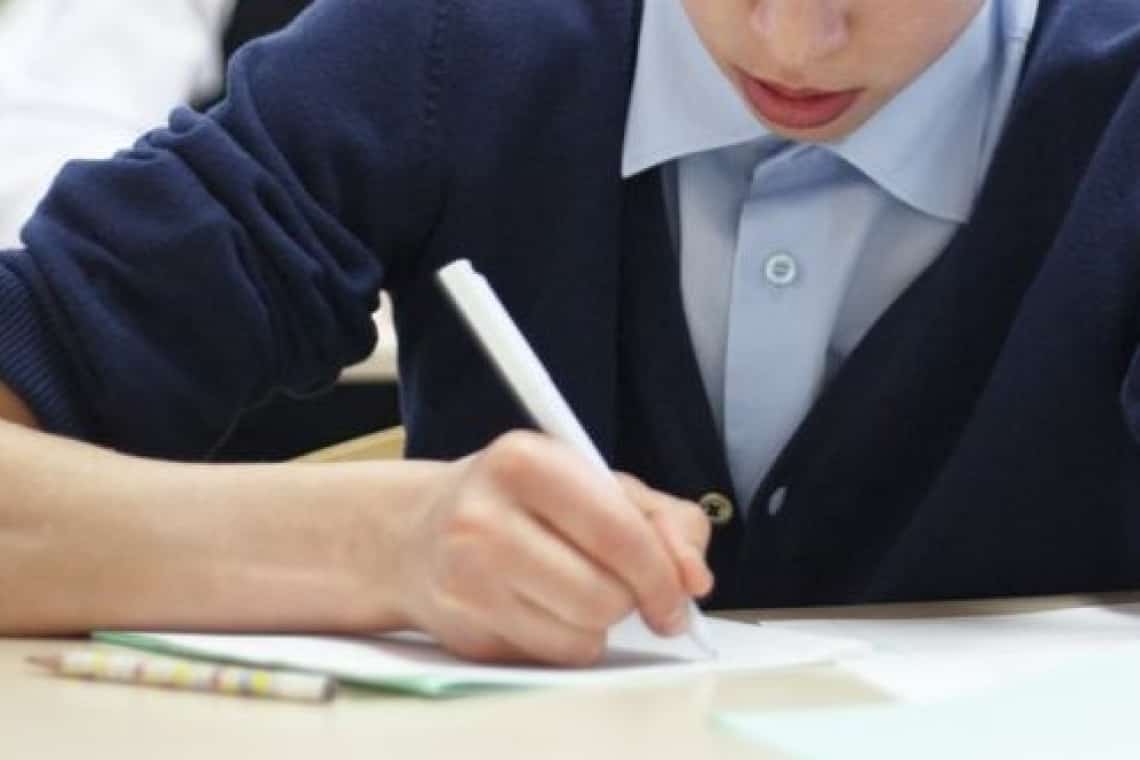 12 elevi din Prahova au obținut media maximă la Evaluarea Națională