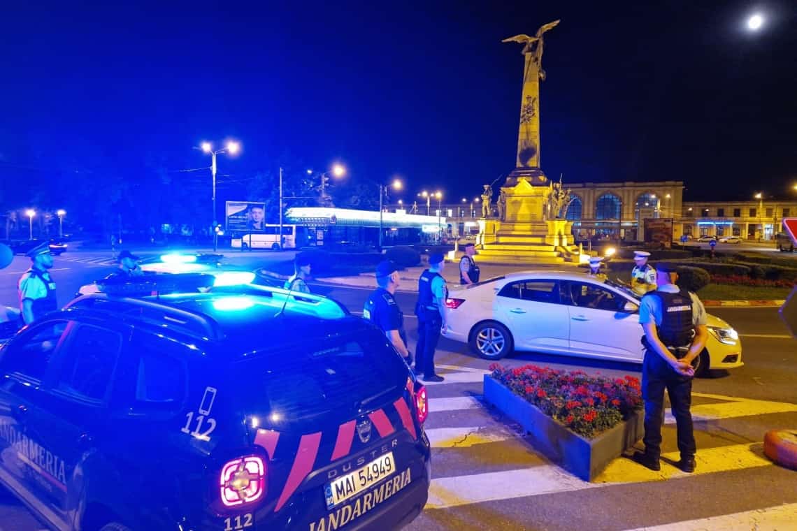 Mii de persoane legitimate, aproape o mie de autovehicule controlate și sute de amenzi - rezultatele unei razii organizate de polițiștii prahoveni pe 1 iulie