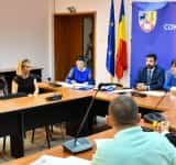 S-au semnat contractele de finanțare pentru activități non-profit, cu fonduri de la Consiliul Județean. Cine sunt norocoșii