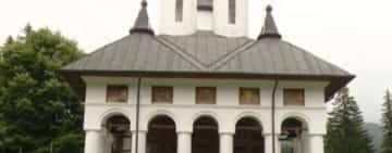 Hoții care au furat un obiect din aur de la Mănăstirea Cheia și l-au amanetat au fost prinși