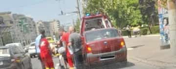 Pieton accidentat de un autoturism, în centrul Ploieștiului
