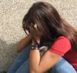Un bătrân în vârstă de 77 de ani, din Bucov, cercetat de polițiști după ce a fost prins sărutând o copilă de 12 ani