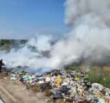 Incendiu de vegetație uscată și gunoaie în cartierul ploieștean Bereasca