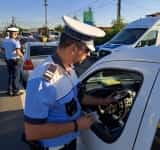 Polițiștii de la Rutieră, în control pe DN1, la Bănești, joi dimineață