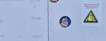 Prefectul Virgil Nanu face apel la partidele politice să nu mai lipească afișe electorale în spațiul public, în afara perioadelor de campanie