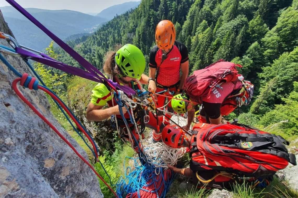 Pe 1 August e ziua lor, a salvamontiștilor români! Începe luna responsabilității pe munte