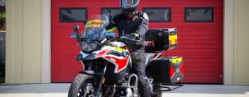 Două motociclete echipate cu dispozitive medicale au intrat în dotarea ISU Prahova. Opt paramedici au fost pregătiți pentru conducere în condiții periculoase