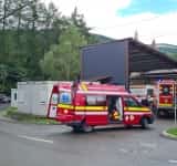 Opt copii și un cadru didactic, cu simptome de toxiinfecție alimentară, la Sinaia. Mai multe ambulanțe au fost mobilizate la fața locului