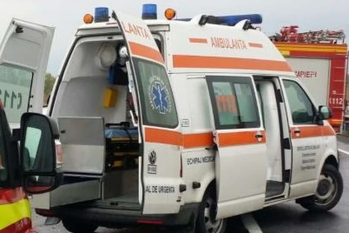 Două accidente pe DN1D, în Prahova, în interval de o oră! O femeie și un bărbat au fost răniți