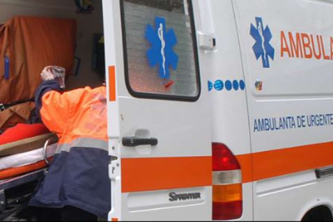 Trei autoturisme au fost implicate într-un accident, în Ariceștii Rahtivani. Două persoane au fost rănite