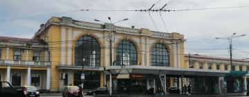 Agent de securitate la Gara de Sud din Ploiești, condamnat pentru purtare abuzivă, după ce a agresat verbal și fizic un bărbat și o femeie în incinta stației CFR