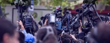 Libertatea presei în statele membre UE, în atenția Parlamentului European. Se cere interzicerea amestecului în deciziile editoriale ale mass-media