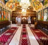 Zi mare pentru comunitatea din Sângeru: Biserica "Adormirea Maicii Domnului"- sfințită după ample lucrări de reabilitare