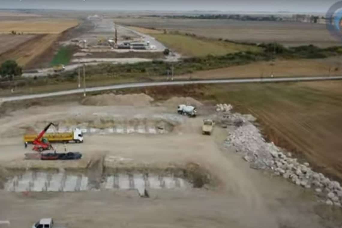 Trebuie refăcute calculele de siguranță pentru podurile de pe autostrada Ploiești – Buzău? CNAIR contractează experți tehnici pentru clarificarea situației
