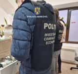 Percheziții în Ploiești și Urlați, la firme bănuite de vânzarea unor produse contrafăcute
