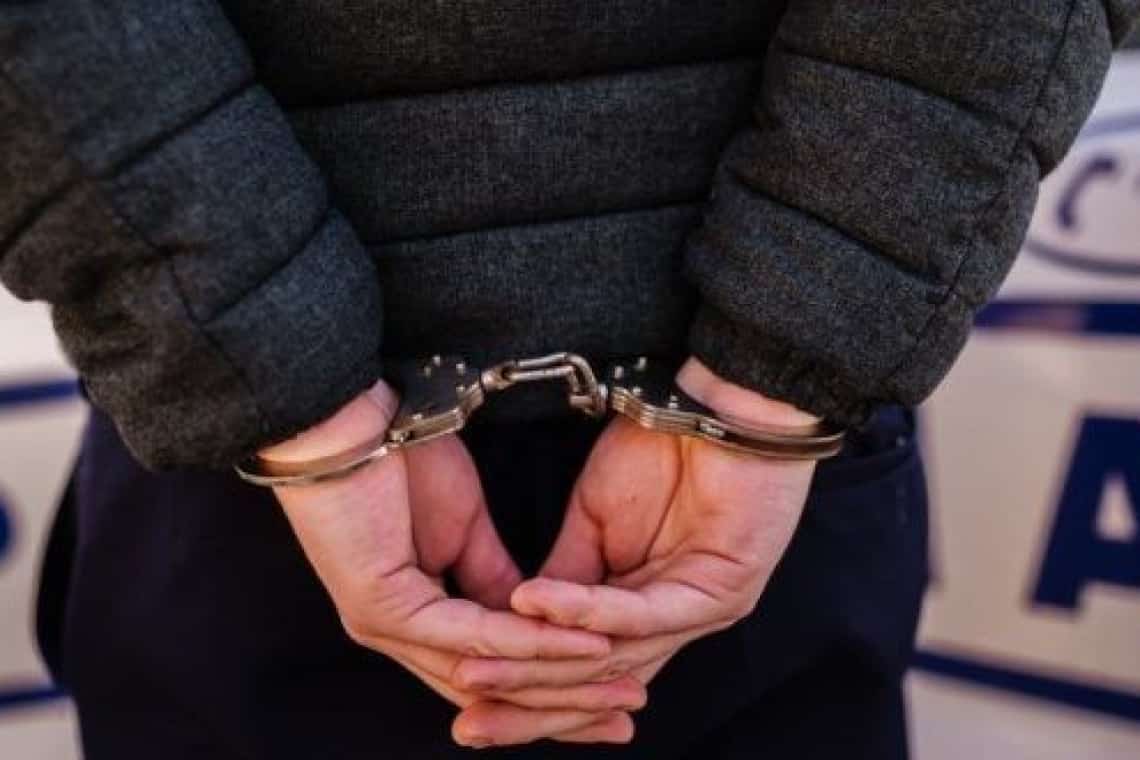 Bătrân tâlhărit în plină stradă, în Câmpina, după ce retrăsese 200 de lei de la un bancomat! Suspectul a fost reținut