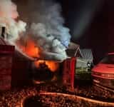 Incendiu în stațiunea Cheia, sâmbătă seară. O locuință a fost cuprinsă de flăcări
