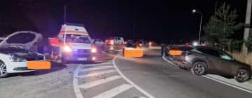 Doi copii și doi adulți, răniți în accidentul produs pe DN1, la intersecția cu drumul spre Florești, au fost transportați la spital