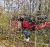 O autospecială de pompieri a MApN s-a răsturnat, luni, la prânz, pe raza comunei Păulești