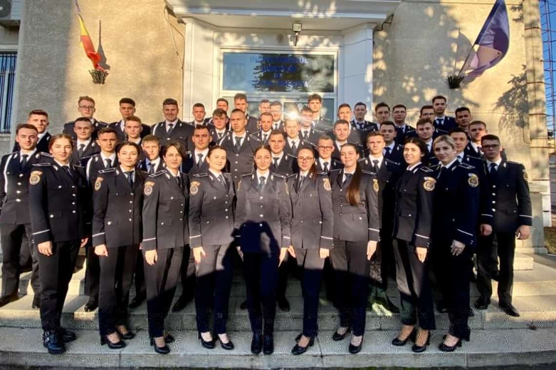 47 de tineri absolvenți ai școlilor de poliție, repartizați în cadrul structurilor Poliției Prahova