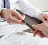 Ce trebuie să știm înainte de a semna actele, la cumpărarea unei case. Sfaturile specialiștilor