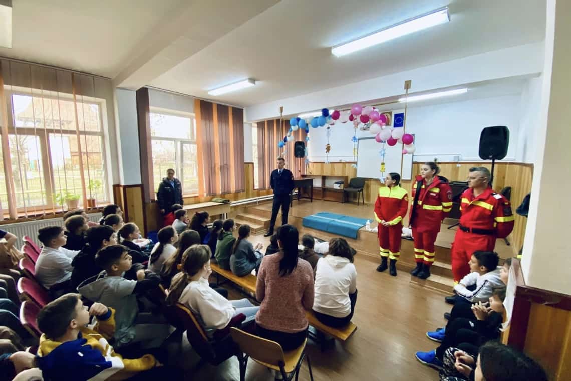Elevii unei școli din Mizil au învățat ceea ce fiecare dintre noi ar trebui să știe, în situații de urgență și acordare de prim-ajutor