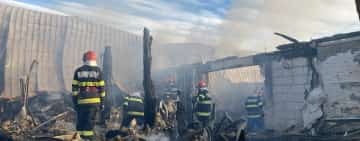 Ferma Dacilor, prima reacție publică după incendiu: ”Nu ne ies calculele, ne dau cu virgulă explicațiile, nu știm, nu concepem!”