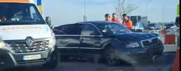 Coliziune între trei autoturisme, pe DN1, în zona Păulești. Trei persoane au fost rănite