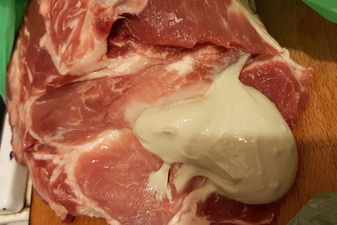 Kaufland România a solicitat drept la replică în urma articolului despre carnea de porc cu ”surprize” cumpărată de un ploieștean: ”Furnizorul și-a asumat integral responsabilitatea!”