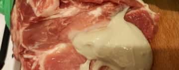 Kaufland România a solicitat drept la replică în urma articolului despre carnea de porc cu ”surprize” cumpărată de un ploieștean: ”Furnizorul și-a asumat integral responsabilitatea!”