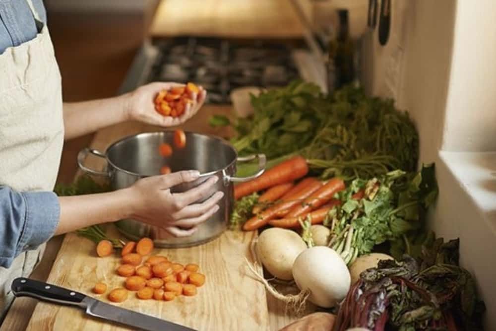 Apare o nouă televiziune: Bucătăria TV! Aflați cine va face parte din echipa de... ”bucătari”