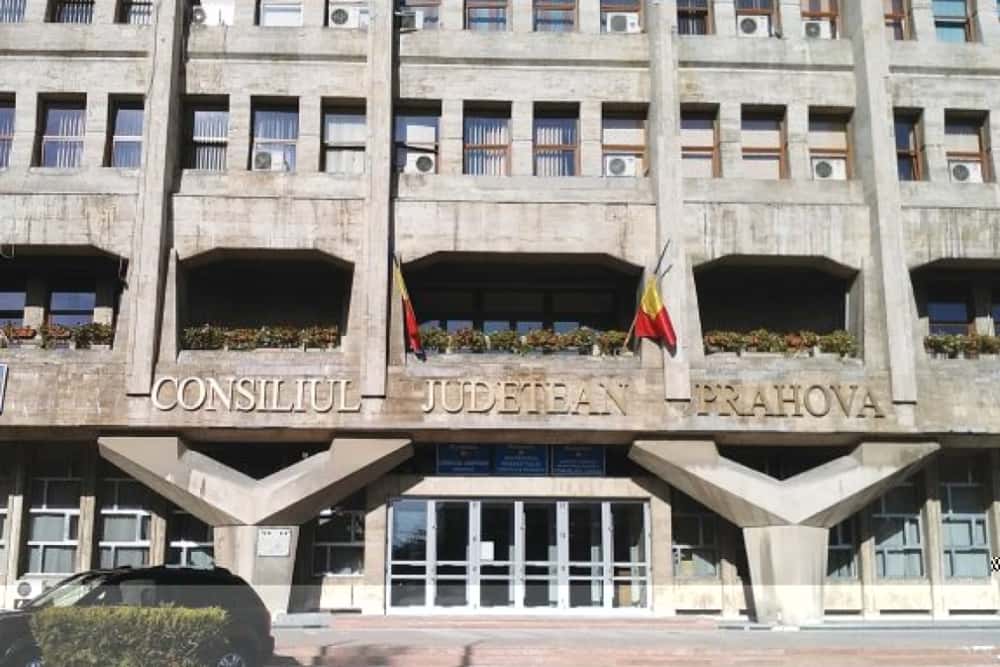 Consiliul Județean Prahova deschide punga cu bani pentru achiziții directe încă de la început de an: consultanță, SF-uri și documentații