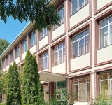 Un profesor al unui liceu din Ploiești, acuzat că ar fi lovit un elev de clasa a X-a