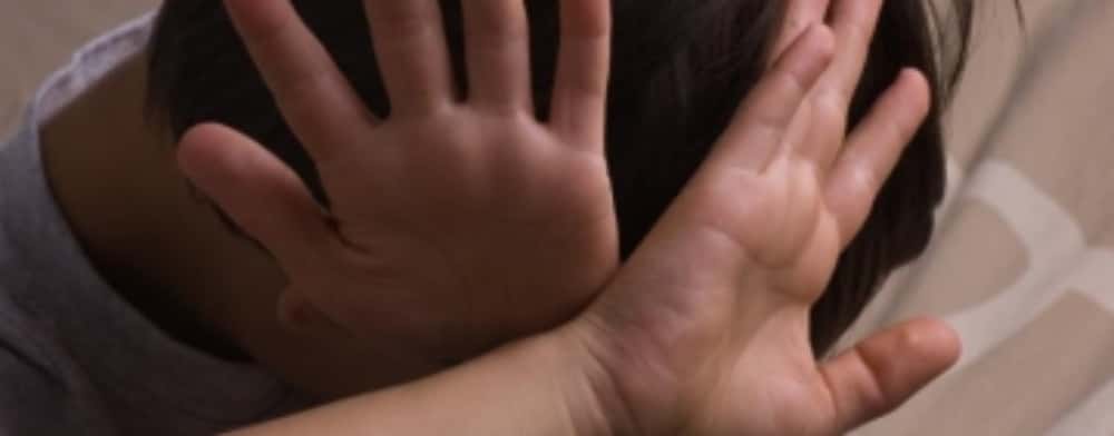 Șocant/ Un ploieștean acuzat că și-a violat și agresat propriii copii a fost arestat preventiv
