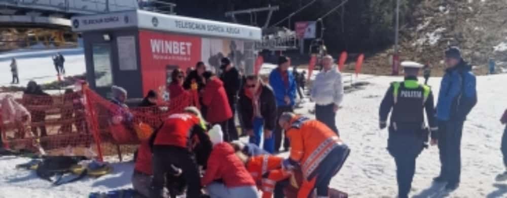 Un bărbat care intrase în stop cardio-respirator pe pârtia Sorica a fost readus la viață de salvamontiști, paramedici și un medic rezident aflat în vacanță la Azuga
