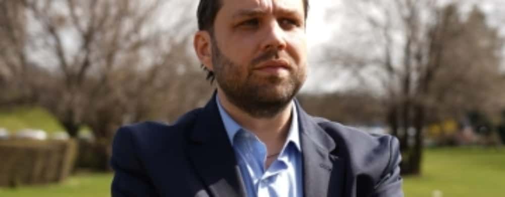 Președintele AUR Prahova, Alexandru Săraru, despre comasarea alegerilor: ”Noi, cei de la AUR, nu vom sta cu mâinile în sân!”