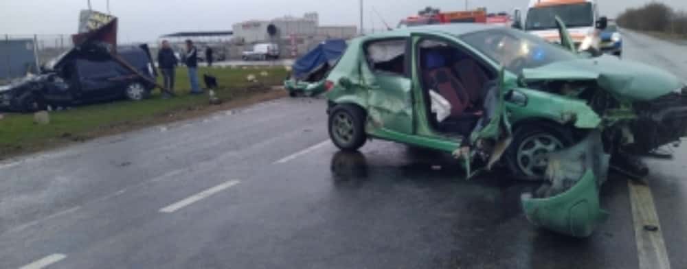 IPJ Prahova/ În accidentul produs pe DN1 A, în Târgșoru Vechi, au fost implicate două autoturisme conduse de șoferi de 43, respectiv 80 de ani