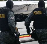 Polițiștii prahoveni au făcut 30 de percheziții, luni dimineață, la suspecți de înșelăciune și fals pentru obținerea de fonduri publice