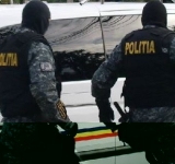 Percheziții în Prahova, București și Vâlcea, la suspecți care ”vânau” imobile ale decedaților