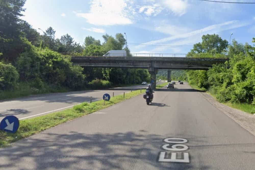 UPDATE/ Se redeschide circulația pe DN1, după demolarea podului feroviar din zona Câmpina