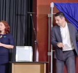 Vicepreședintele Consiliului Județean Prahova, Cristian Apostol, s-a însurat cu aleasa inimii sale, Mihaela Magdalena Godeanu, consilier județean USR