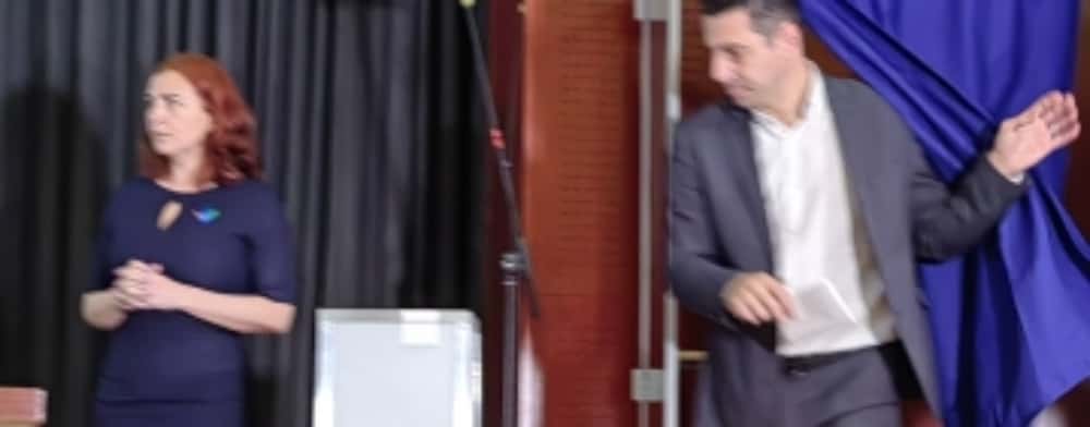 Vicepreședintele Consiliului Județean Prahova, Cristian Apostol, s-a însurat cu aleasa inimii sale, Mihaela Magdalena Godeanu, consilier județean USR