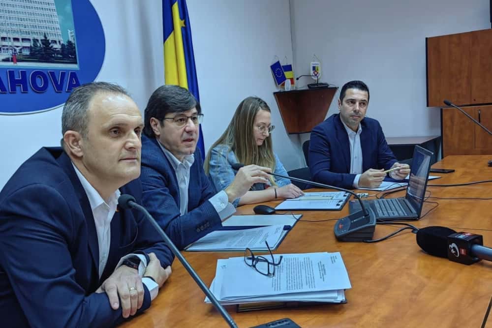 Tentativa de ”mituire” a primarilor liberali din Prahova, neutralizată de prefectul Virgiliu Nanu!