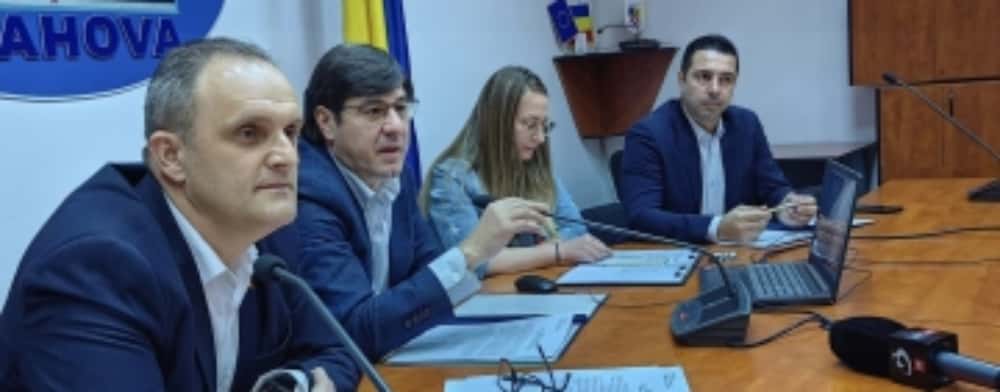 Tentativa de ”mituire” a primarilor liberali din Prahova, neutralizată de prefectul Virgiliu Nanu!